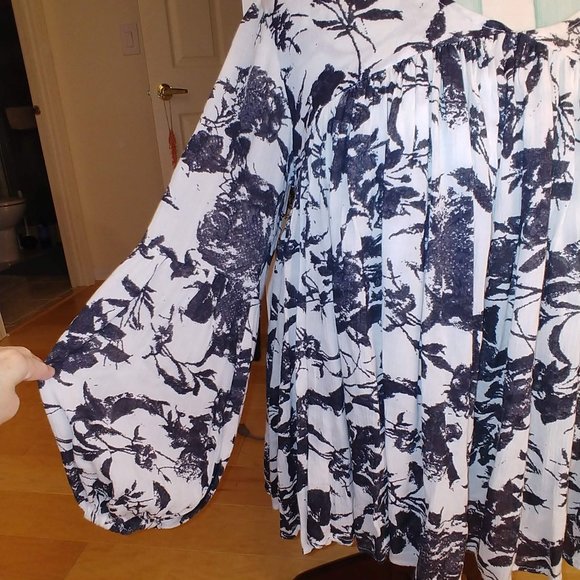 Chelsea & Theodore Top Blouse Small/M - Picture 7 of 10